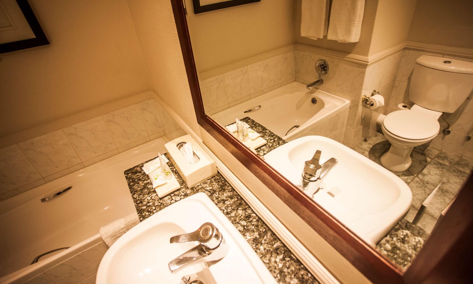 Garden Court Morningside Sandton ヨハネスブルグ エクステリア 写真