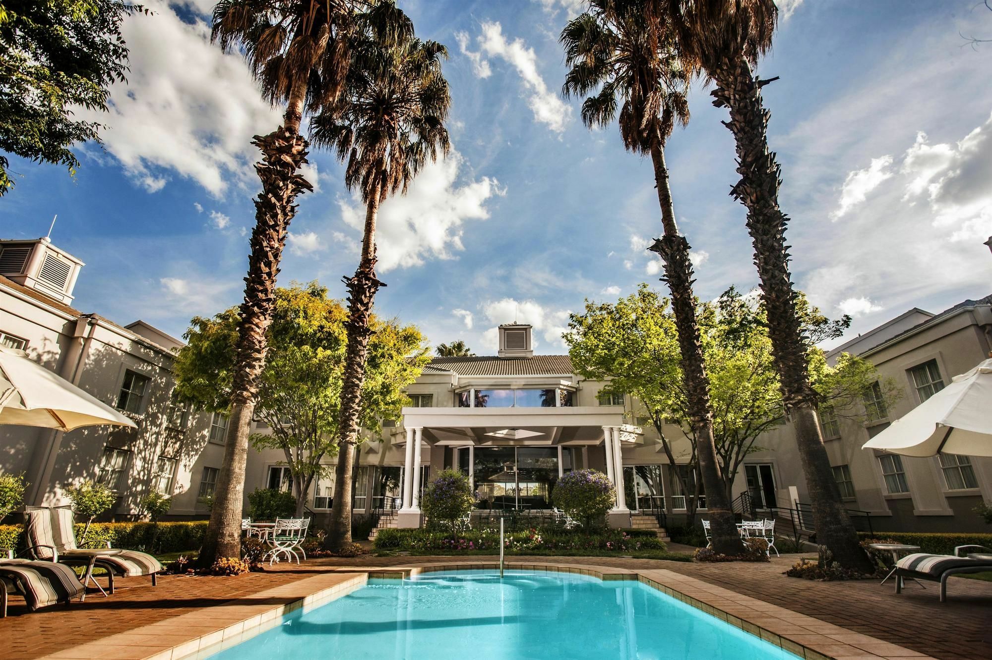 Garden Court Morningside Sandton ヨハネスブルグ エクステリア 写真