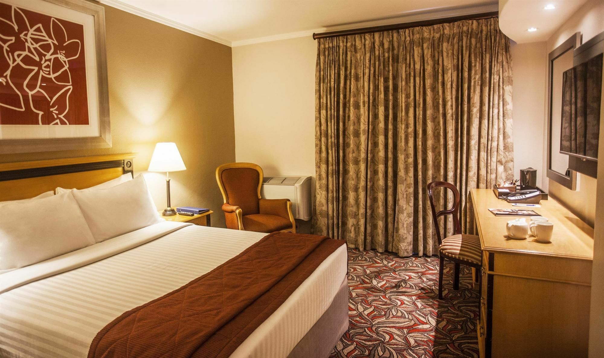 Garden Court Morningside Sandton ヨハネスブルグ エクステリア 写真